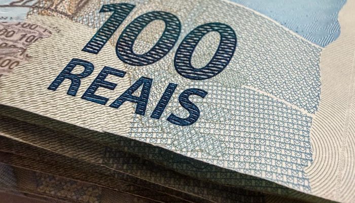 Projeções do mercado para inflação, juros, PIB e dólar permanecem estáveis