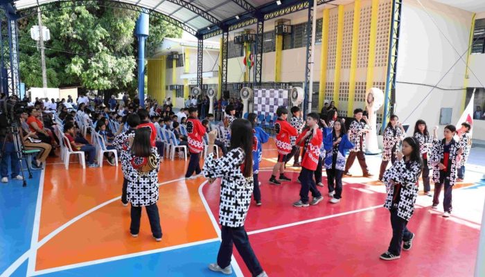Projeto cultural leva vivências artísticas inclusivas para alunos da rede estadual em Manaus
