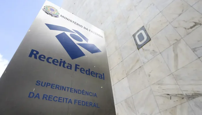 Receita Federal revisa para baixo a projeção de arrecadação do imposto sobre dividendos