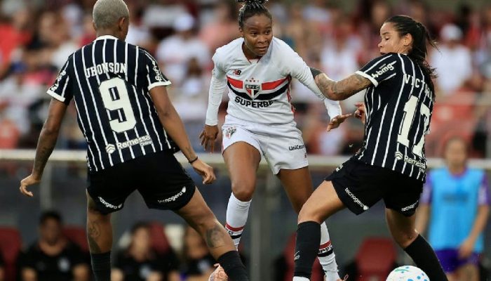 São Paulo faz história e conquista inédito Campeonato Brasileiro de Futebol Feminino