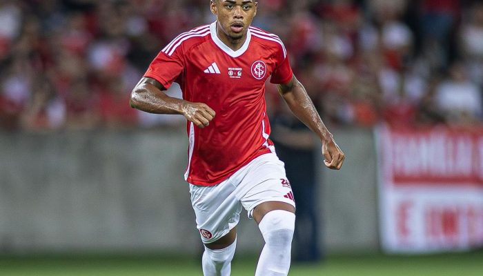 STJD suspende Victor Gabriel do Internacional após grave lesão em Gabriel Pec