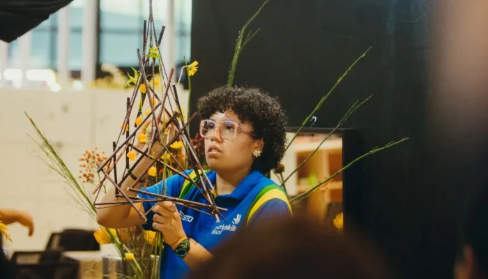 Talento amazonense em floricultura: jovem representa Brasil na Worldskills China
