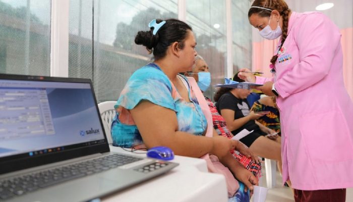 Unidades Móveis de Saúde da Mulher ampliam atendimento gratuito em Manaus